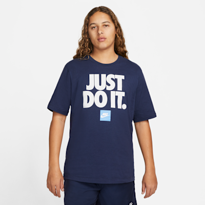 Nike Sportswear Men's T-Shirt. Nike.com